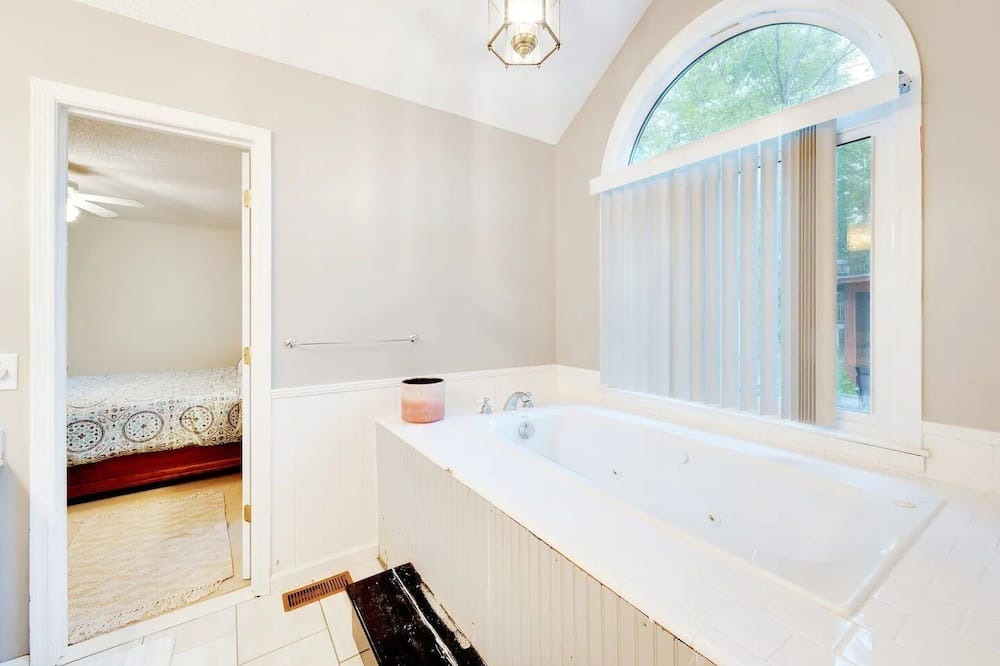 Photo of Bedroom in Watkinsville