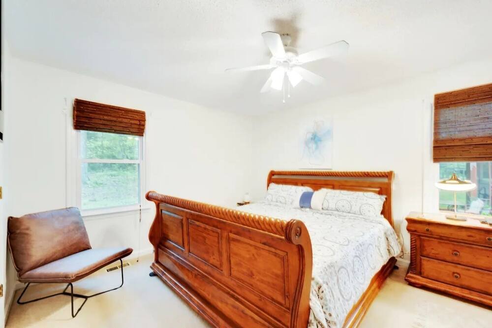 Photo of Bedroom in Watkinsville