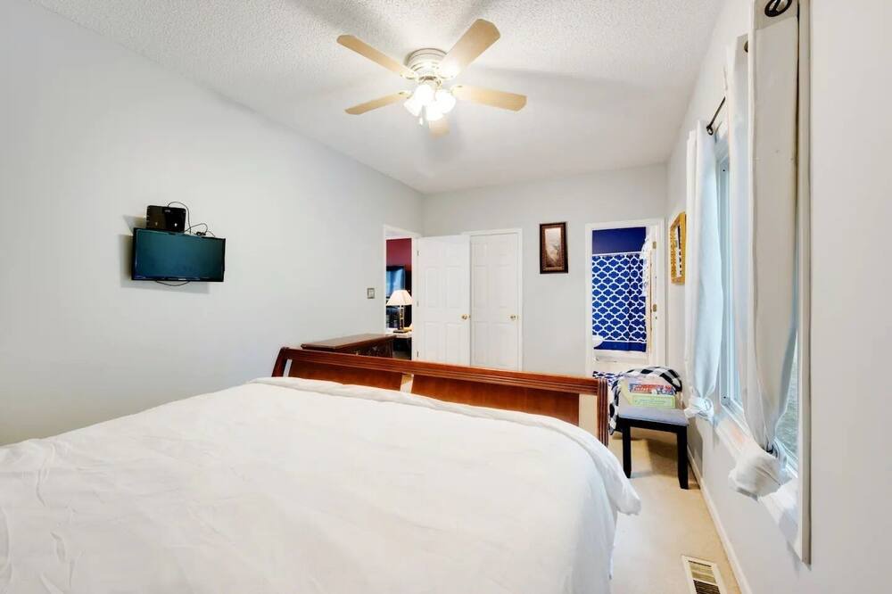 Photo of Bedroom in Watkinsville