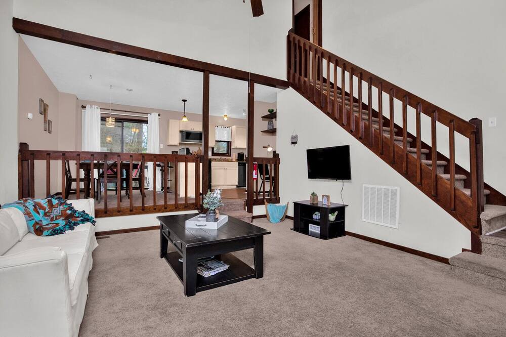 Photo of Livingroom in Westover