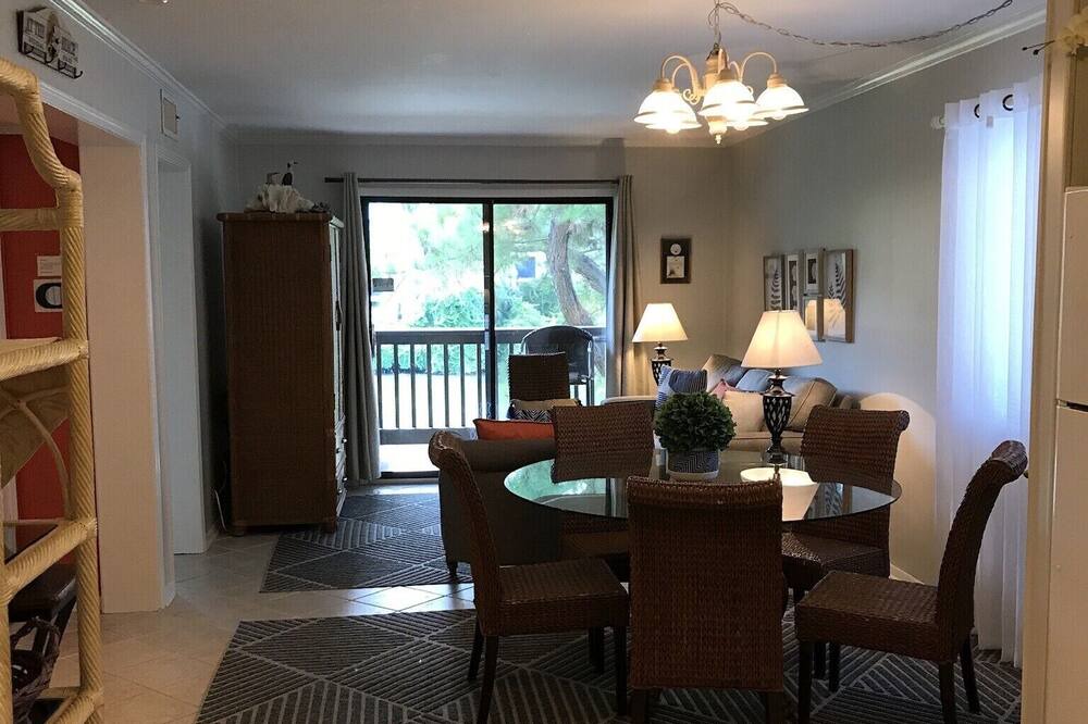 Photo of Kitchen in Folly Field