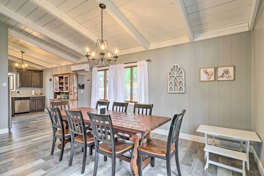 Photo of Livingroom in Brevard