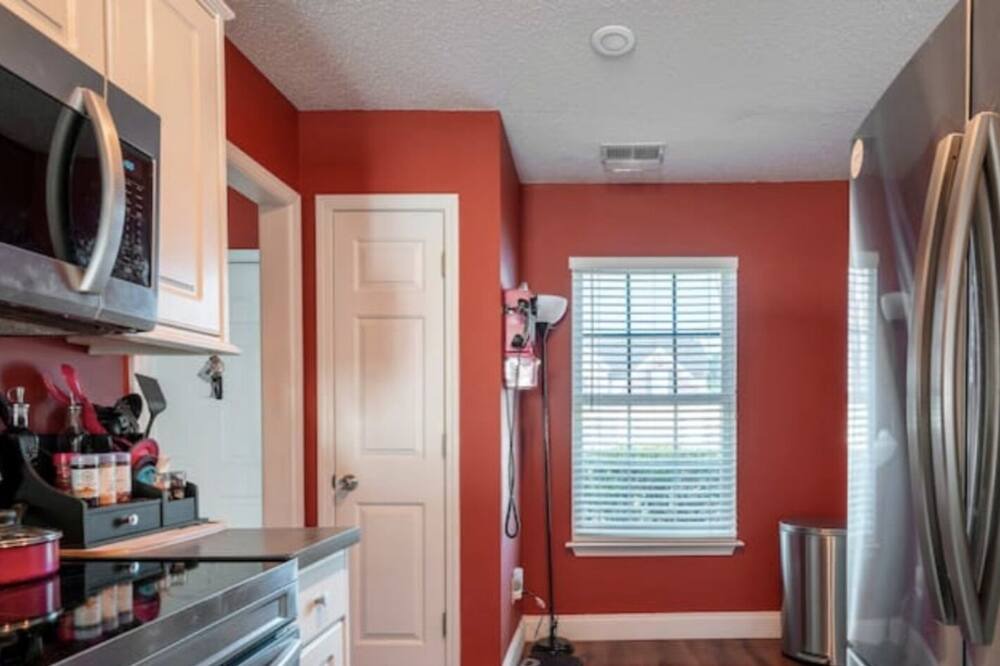 Photo of Kitchen in Huntcliff