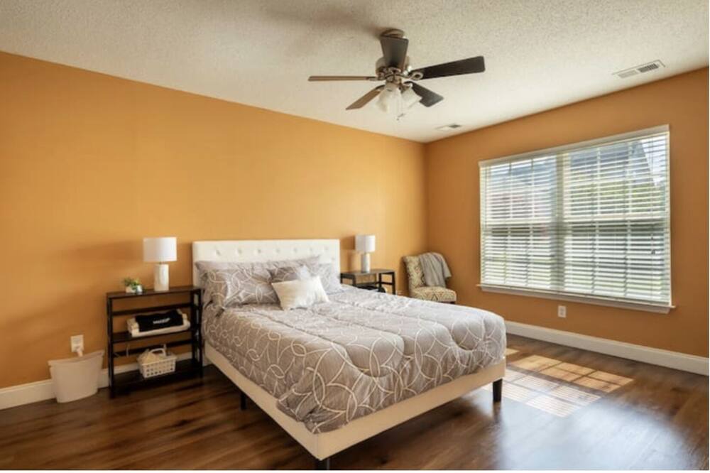 Photo of Bedroom in Huntcliff