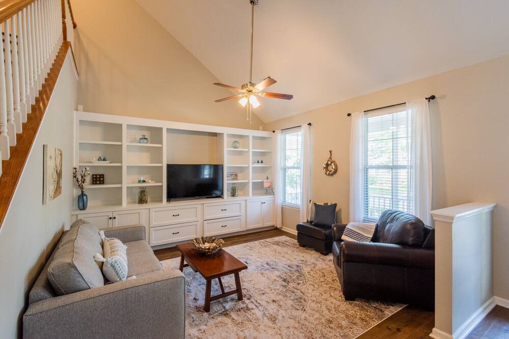Photo of Livingroom in Old Town Bluffton