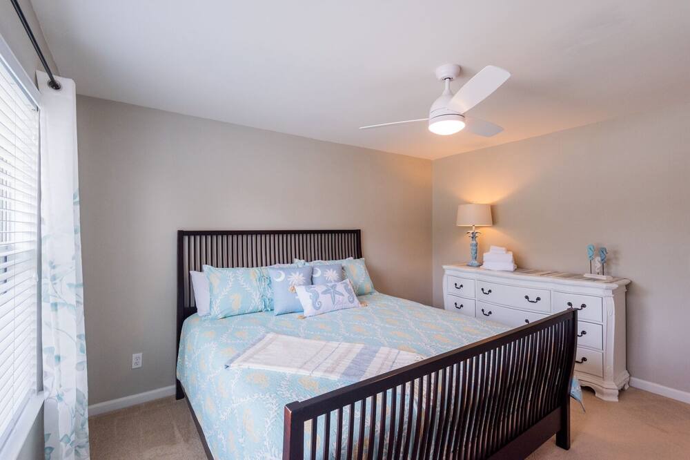 Photo of Bedroom in Old Town Bluffton