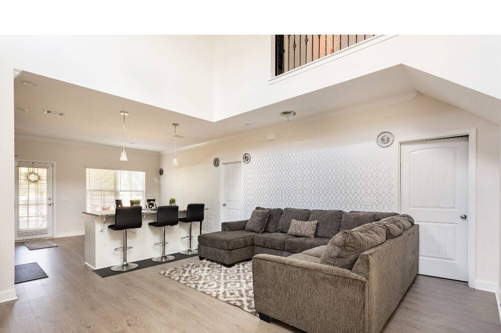 Photo of Livingroom in Hinesville