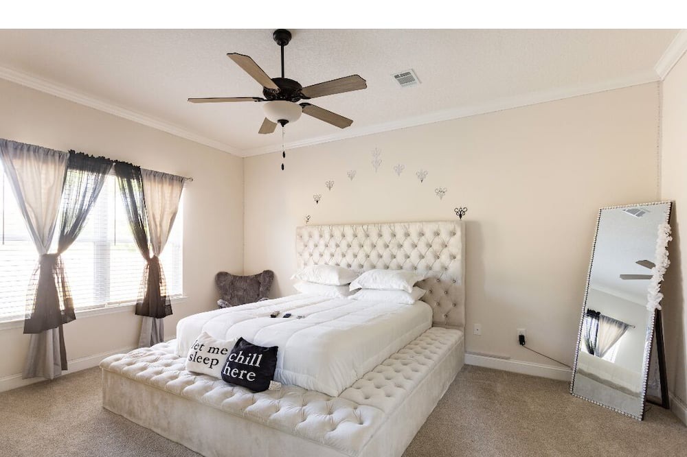 Photo of Bedroom in Hinesville