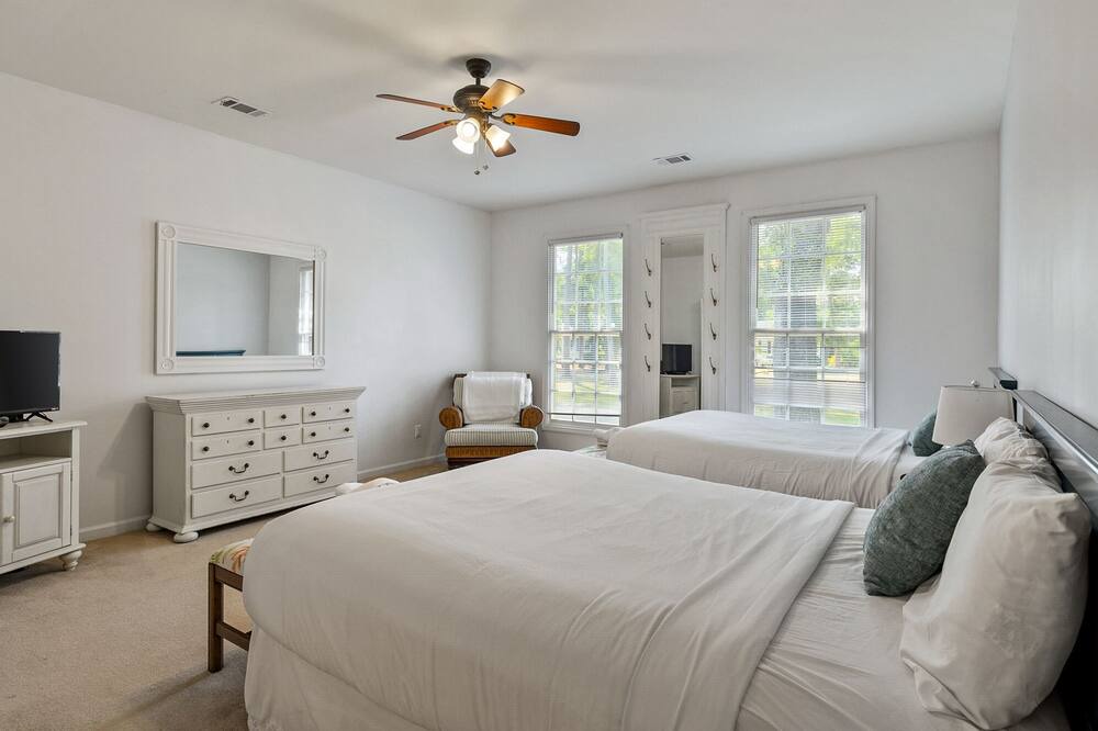 Photo of Bedroom in Melrose on the Beach