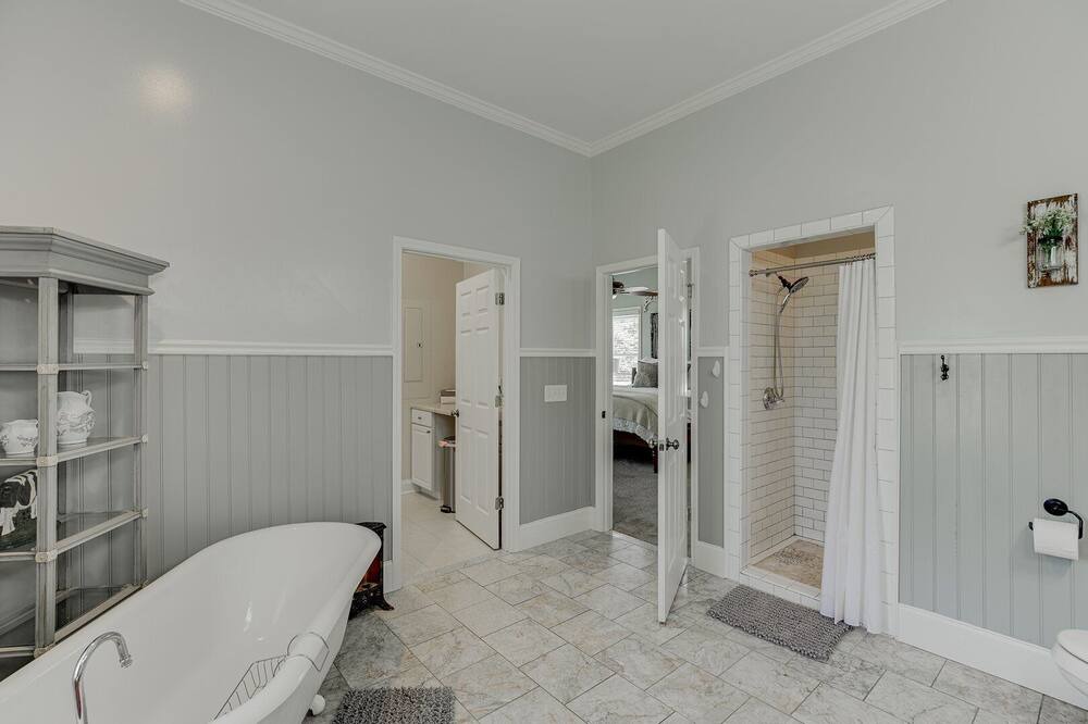 Photo of Bathroom in Cleveland