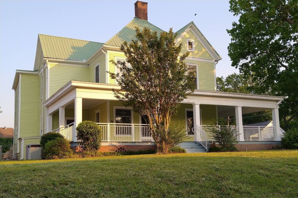 Photo of Outdoor in Winder