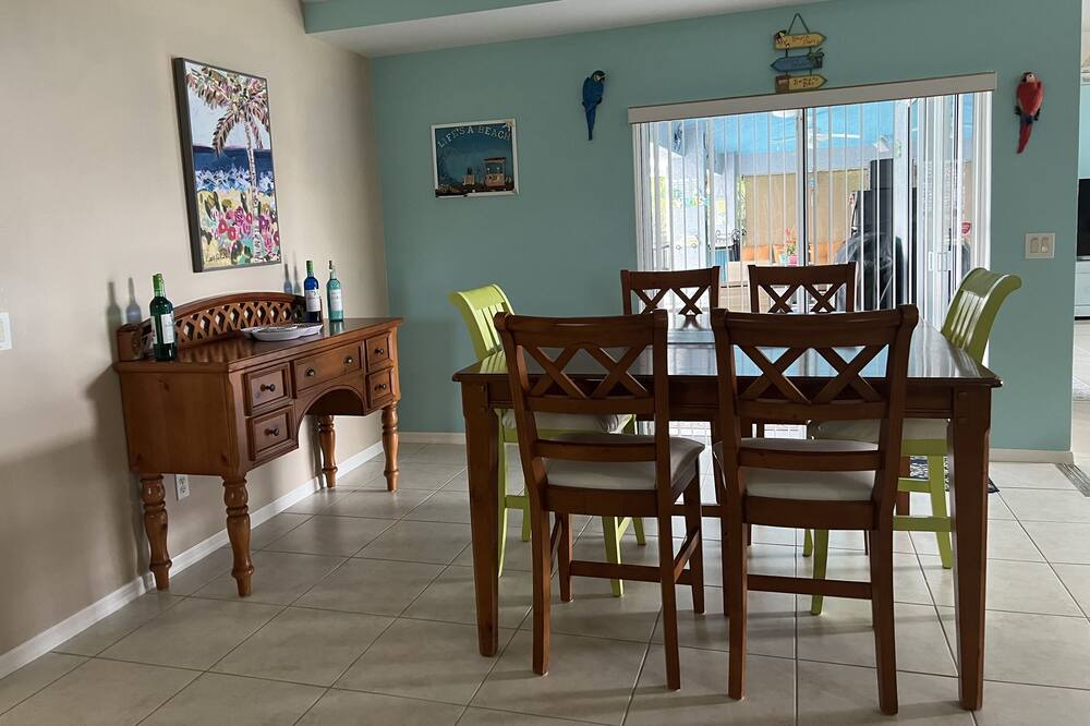 Photo of Kitchen in Trafalgar