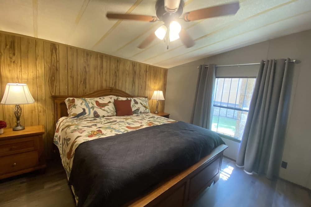 Photo of Bedroom in Newington