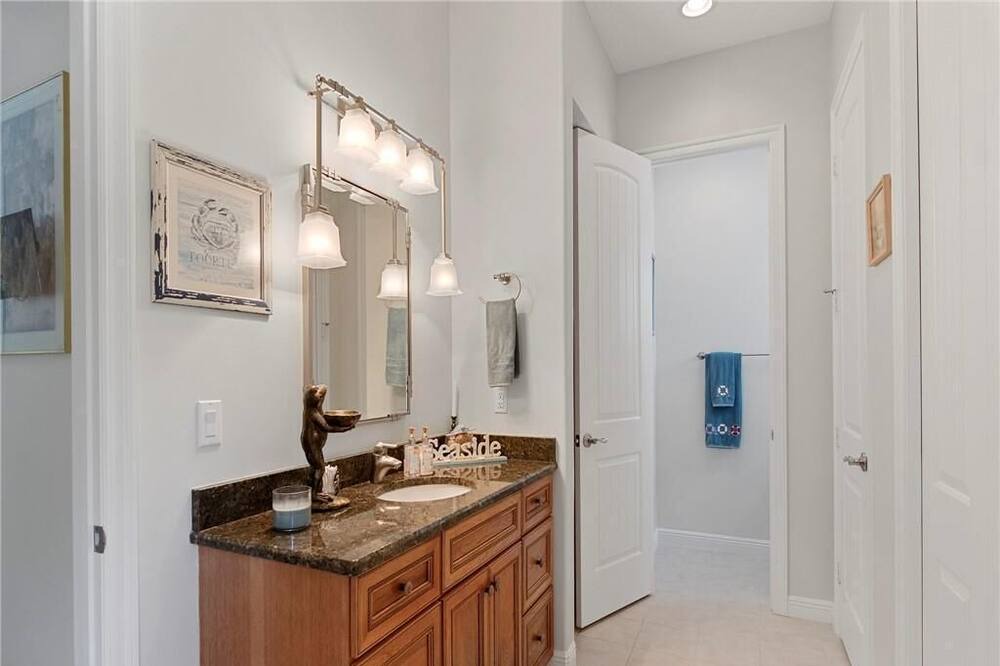 Photo of Bathroom in North Beach