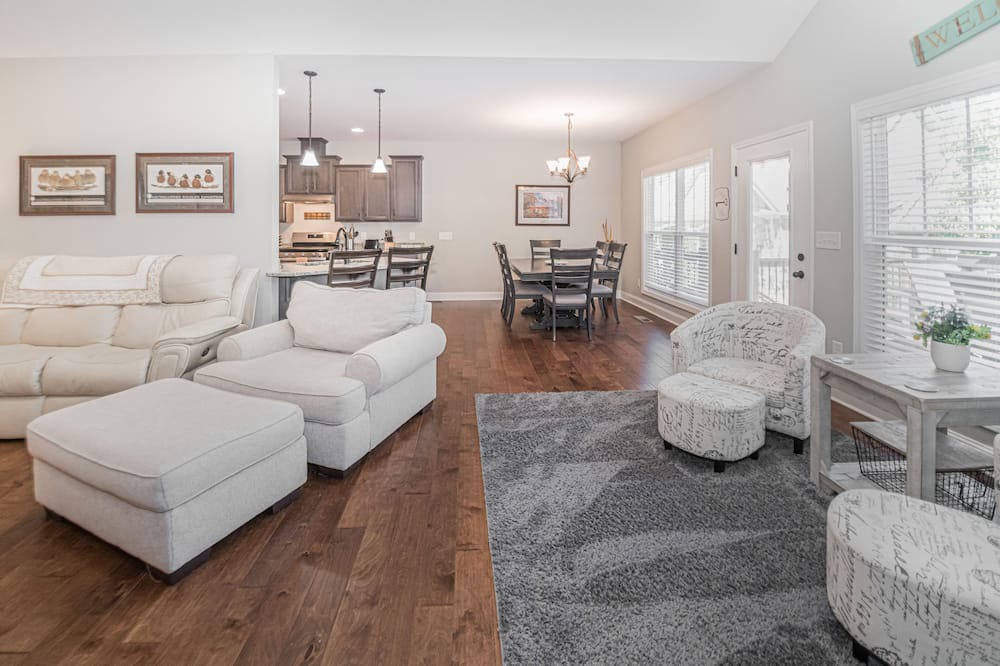 Photo of Livingroom in West Union