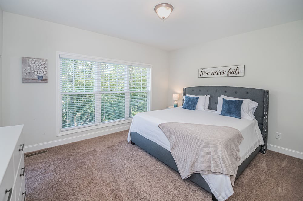 Photo of Bedroom in West Union