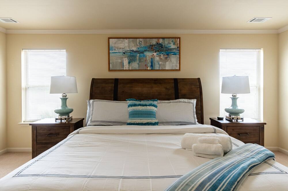 Photo of Bedroom in Dacula