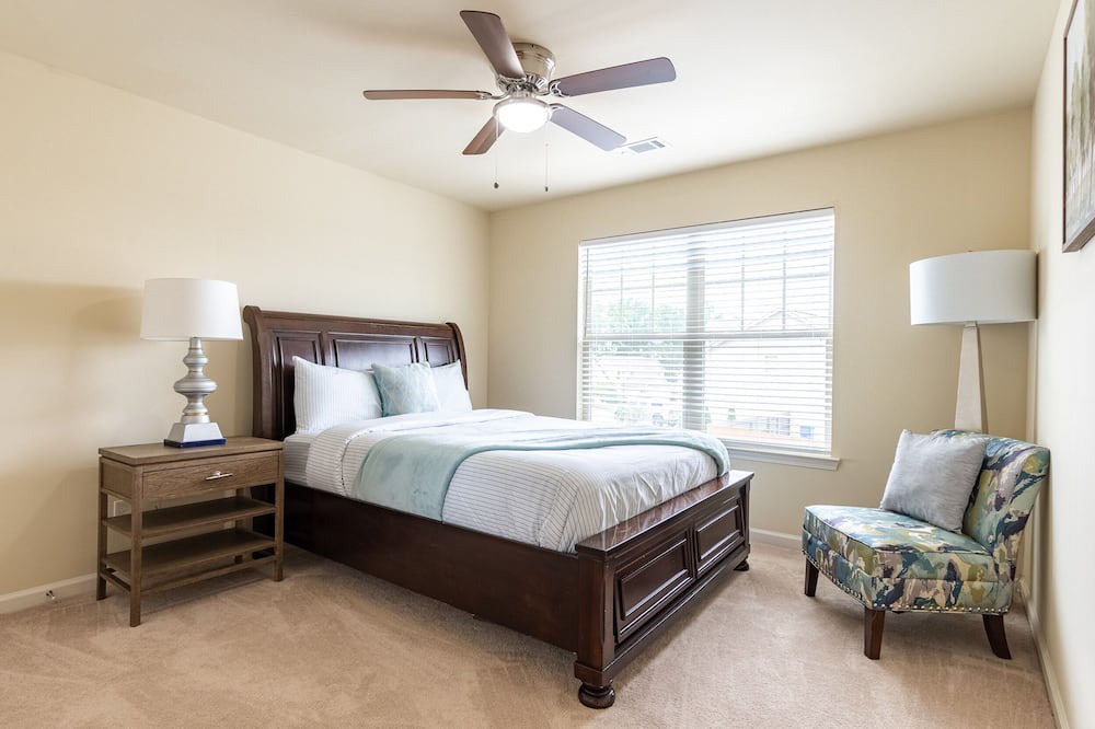 Photo of Bedroom in Dacula