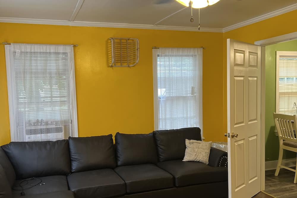Photo of Livingroom in Darlington