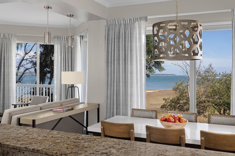 Photo of Livingroom in Harbour Town