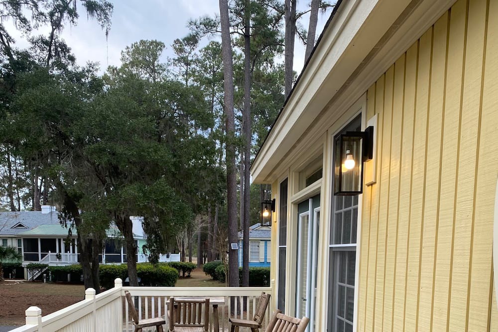 Photo of Outdoor in Melrose on the Beach