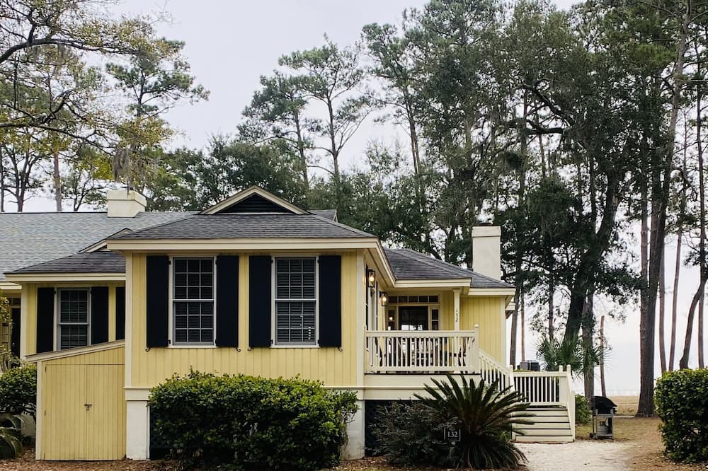 Photo of Outdoor in Melrose on the Beach