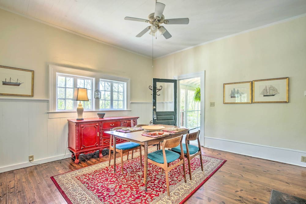 Photo of Livingroom in Watkinsville