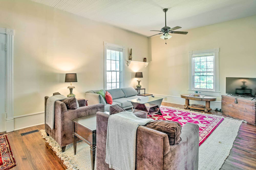 Photo of Bedroom in Watkinsville