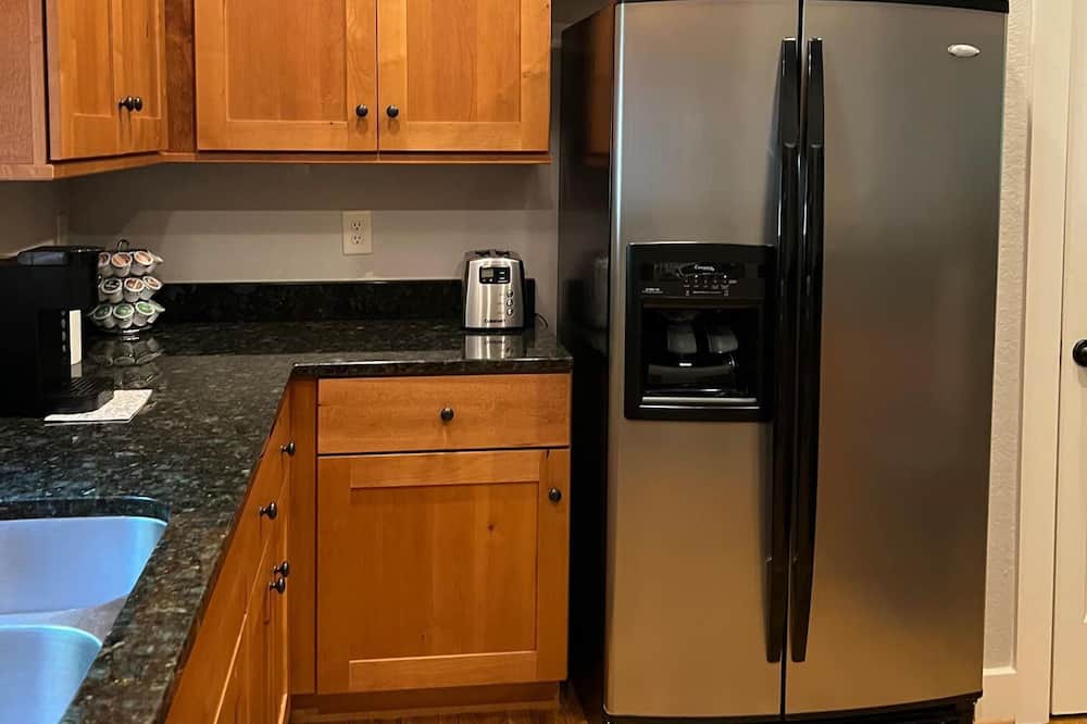 Photo of Kitchen in Bear Lake Reserve