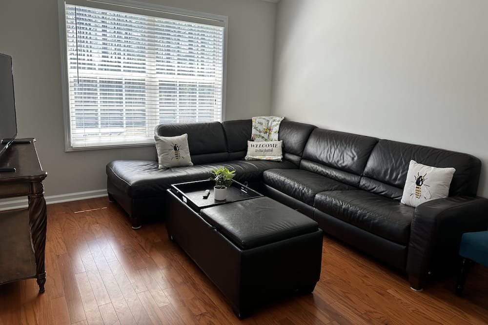 Photo of Livingroom in Winder