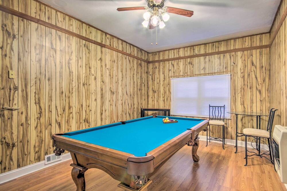 Photo of Bedroom in Oakland