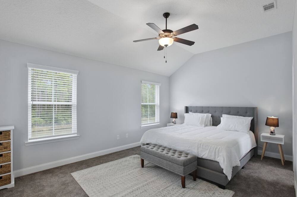 Photo of Bedroom in Fleming