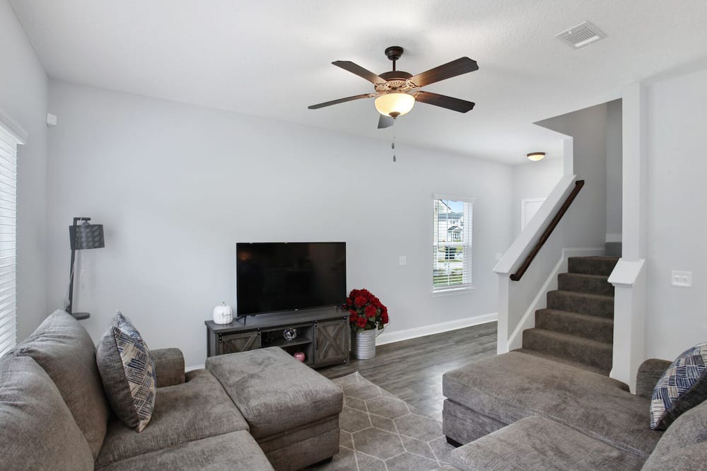 Photo of Livingroom in Fleming