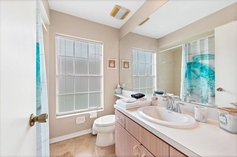 Photo of Bathroom in Valrico