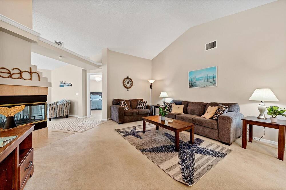 Photo of Livingroom in Valrico