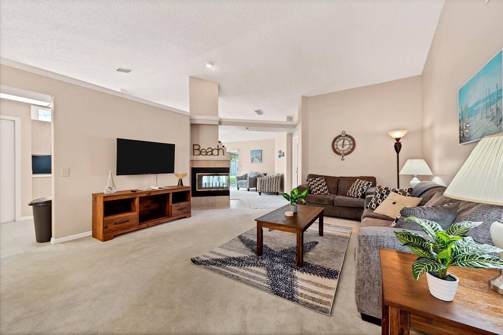 Photo of Bedroom in Valrico
