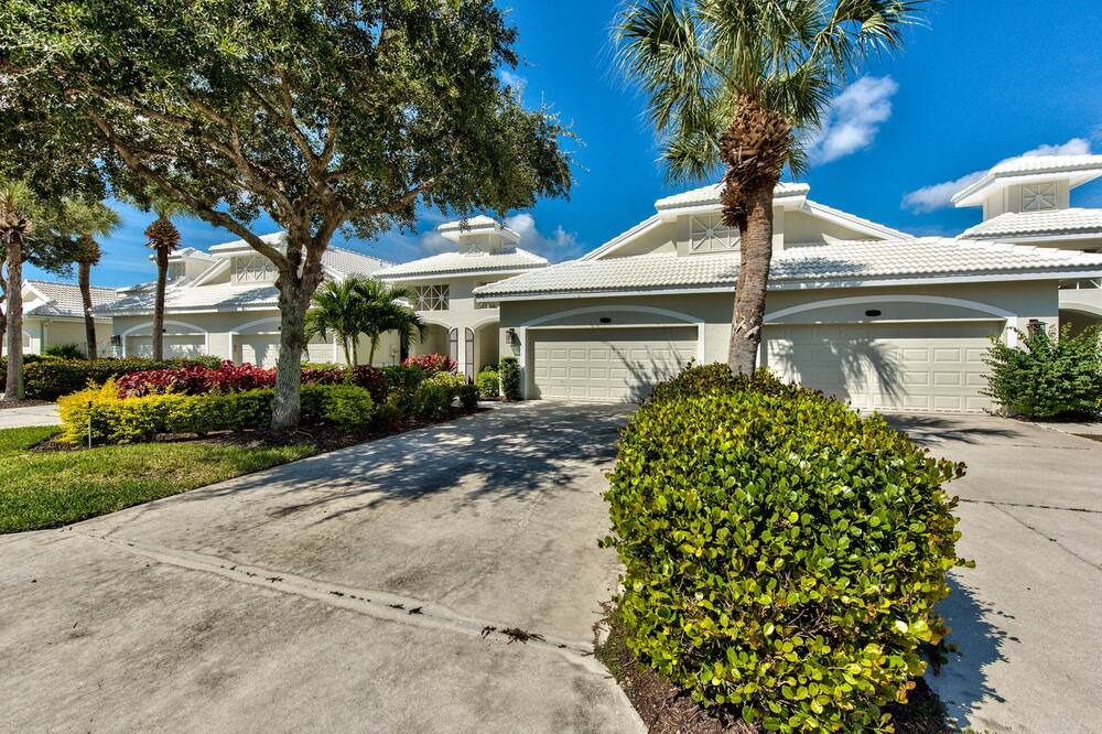 Photo of Outdoor in Naples