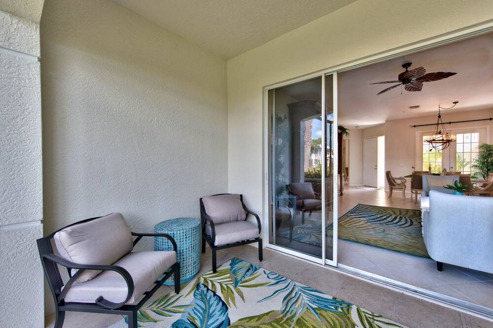 Photo of Patio Balcony in Naples