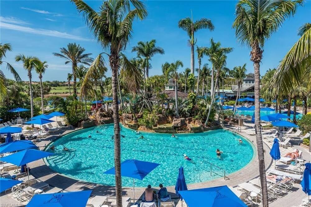 Photo of Outdoor in Naples