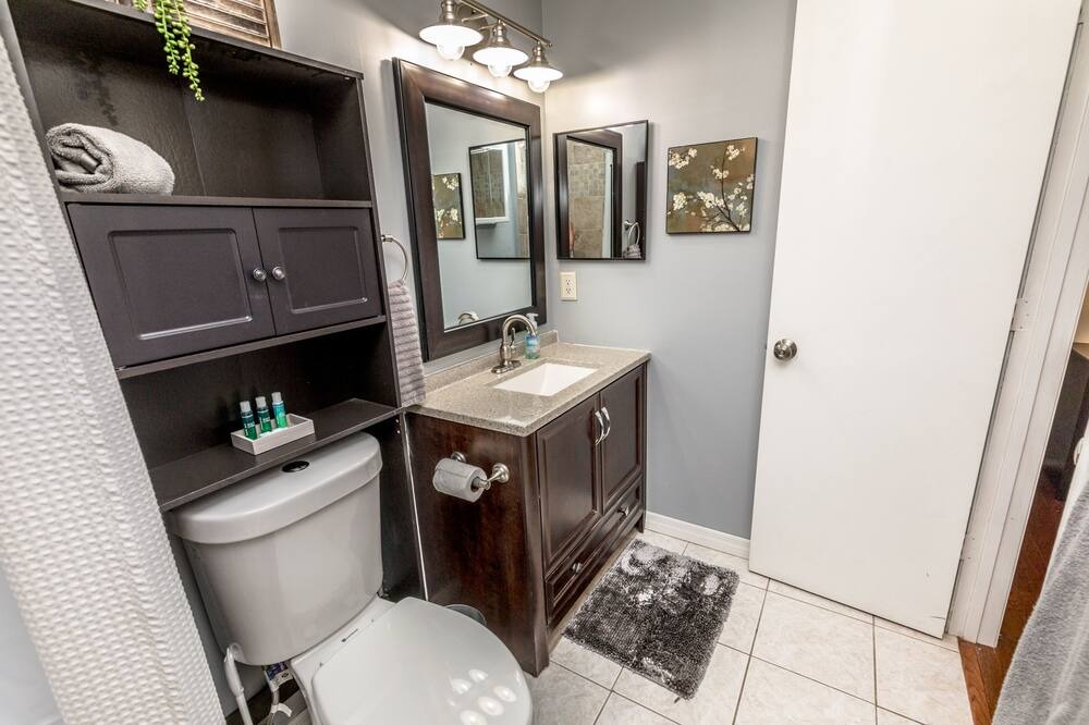 Photo of Bathroom in Sebastian Highlands