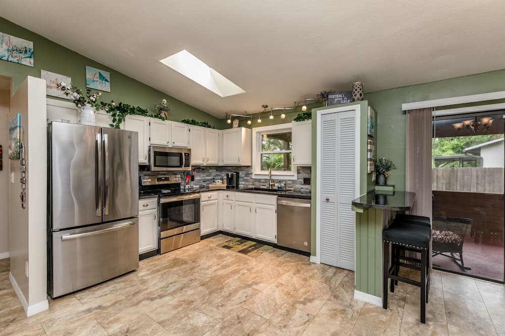 Photo of Kitchen in Sebastian Highlands