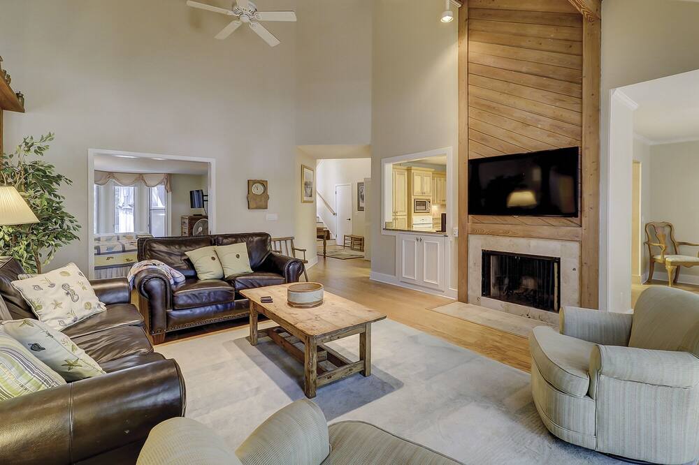 Photo of Livingroom in Beach Lagoon