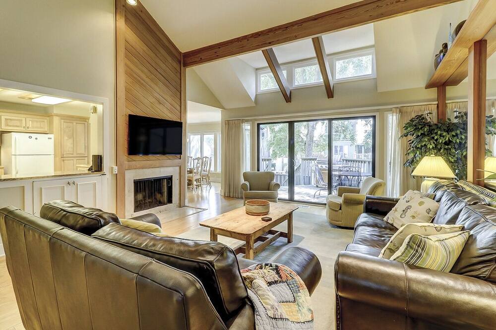 Photo of Livingroom in Beach Lagoon