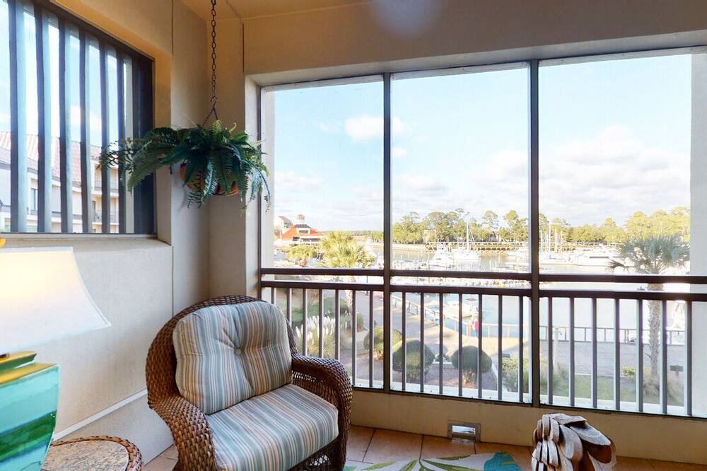 Photo of Patio Balcony in Shelter Cove