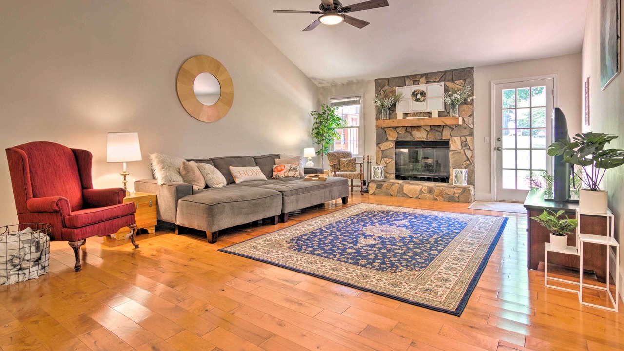 Photo of Livingroom in Taylors