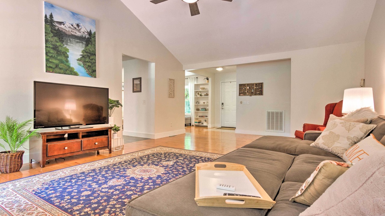 Photo of Livingroom in Taylors