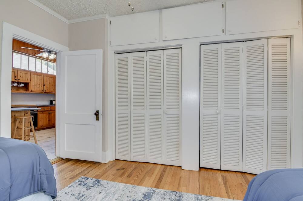 Photo of Bedroom in Midtown