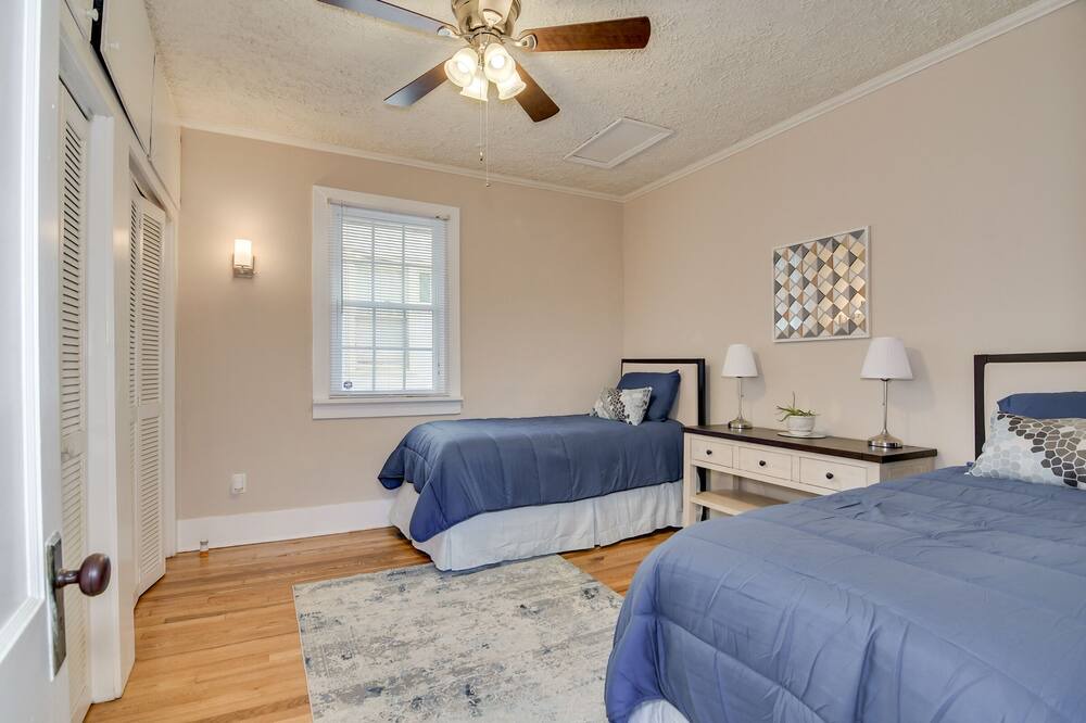 Photo of Bedroom in Midtown