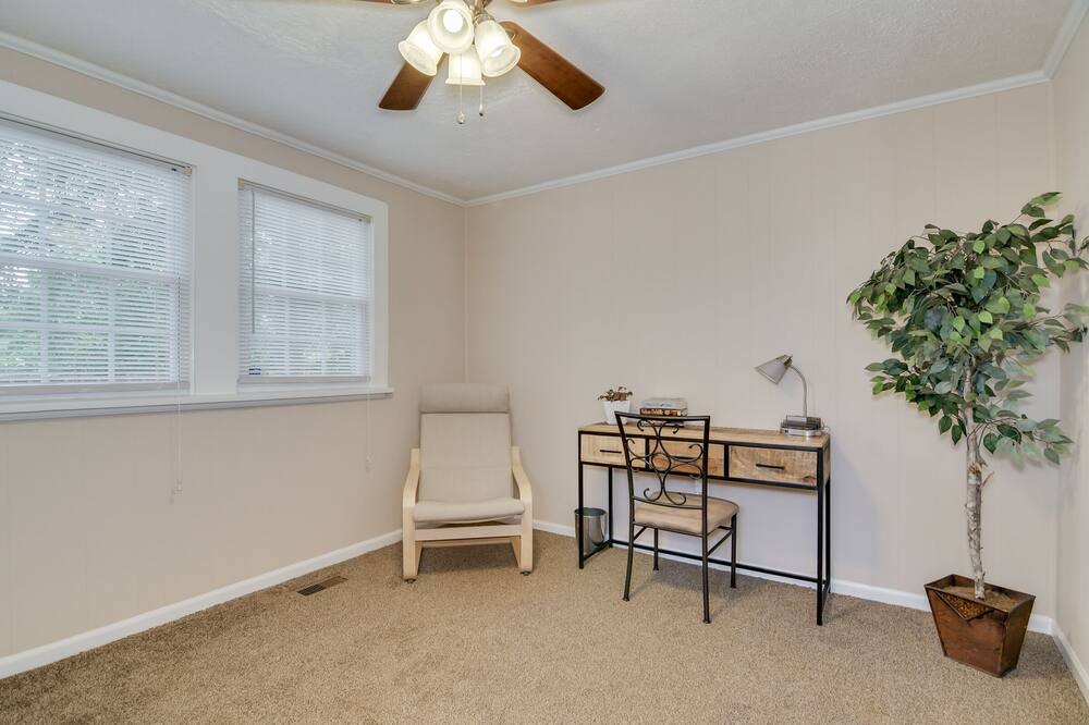 Photo of Bedroom in Midtown