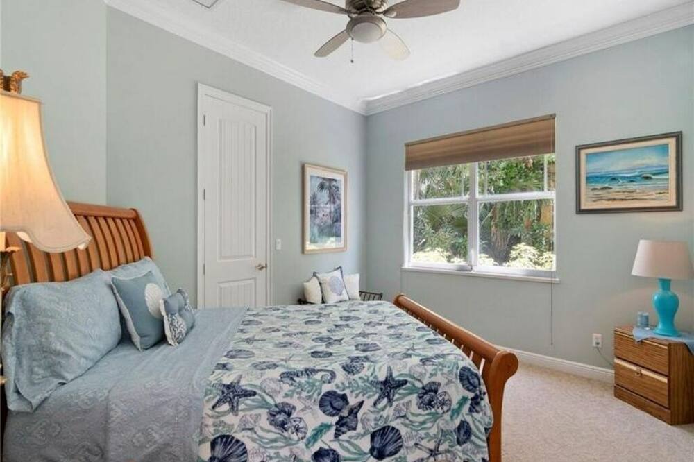 Photo of Bedroom in North Beach